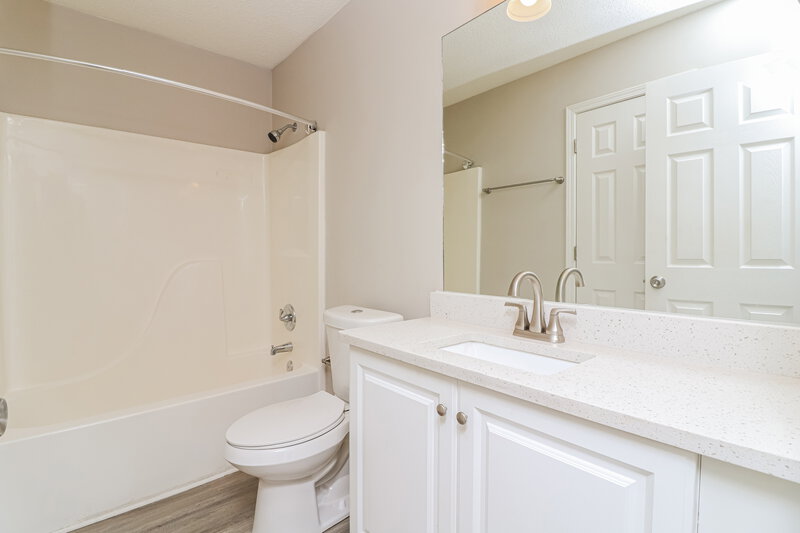 2,350/Mo, 2913 Crest Ridge Ct SW Marietta, GA 30060 Bathroom View 2