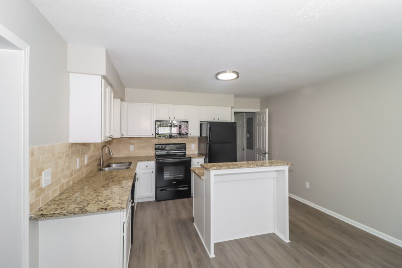 1,885/Mo, 32 Weyman Ave SW Atlanta, GA 30315 Kitchen View
