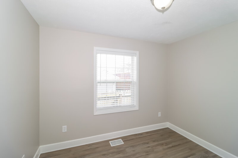 1,885/Mo, 32 Weyman Ave SW Atlanta, GA 30315 Bedroom View