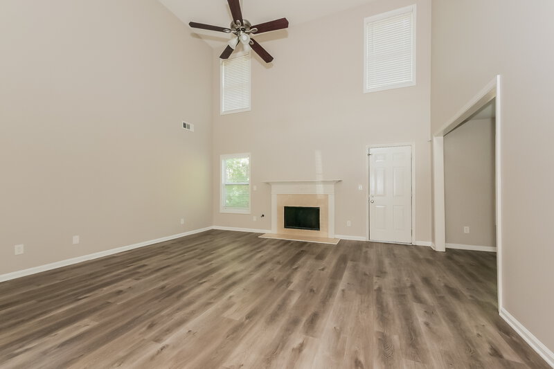 2,475/Mo, 100 Hawken Trl McDonough, GA 30253 Living Room View 4