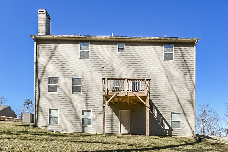 2,800/Mo, 28 Thunderhawk Ln NE Rydal, GA 30171 Rear View