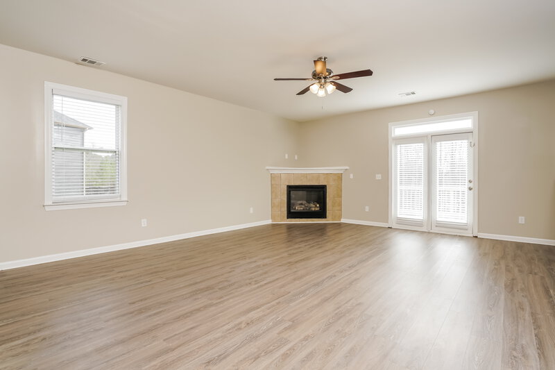 2,585/Mo, 231 Lakehill Way Douglasville, GA 30134 Living Room View