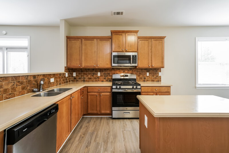 2,585/Mo, 231 Lakehill Way Douglasville, GA 30134 Kitchen View