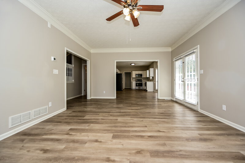 2,505/Mo, 135 Stratmore Pl Stockbridge, GA 30281 Living Room View 2