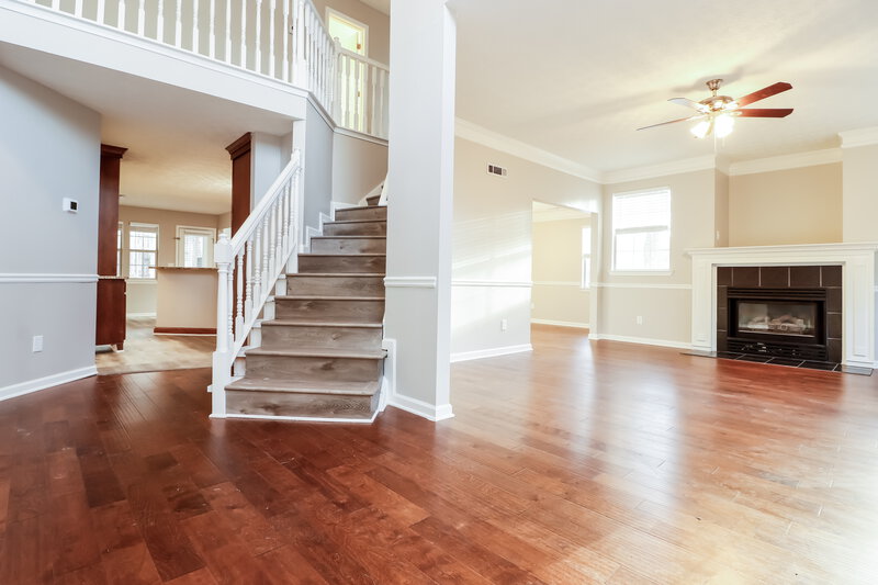 2,580/Mo, 115 French Village Blvd Sharpsburg, GA 30277 Living Room View