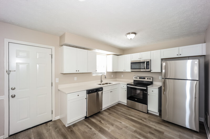 1,785/Mo, 6047 Twin Creeks Ct Riverdale, GA 30296 Kitchen View