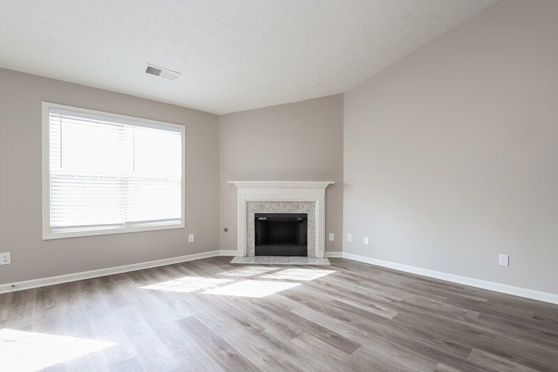 1,960/Mo, 5855 Meadowfield Trce Flowery Branch, GA 30542 Living Room View 3