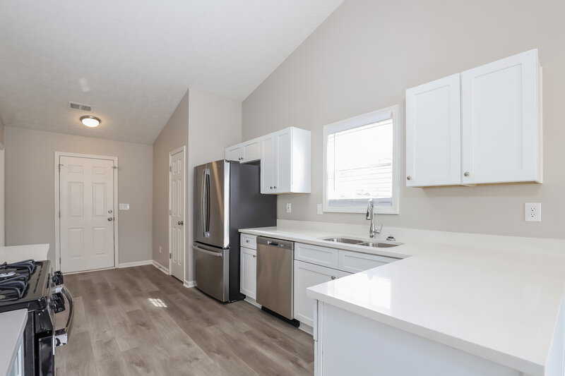 1,960/Mo, 5855 Meadowfield Trce Flowery Branch, GA 30542 Kitchen View