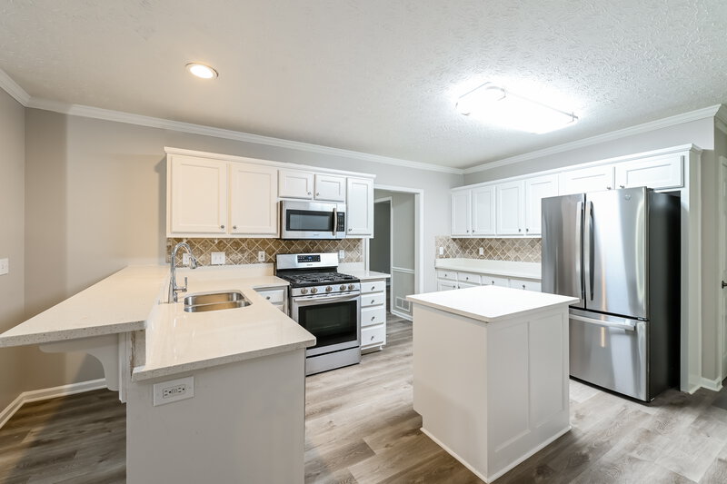 2,865/Mo, 1071 Cedar Bluff Trl SW Lilburn, GA 30047 Kitchen View