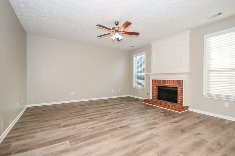 2,905/Mo, 2115 Grand Jct Alpharetta, GA 30004 Living Room View