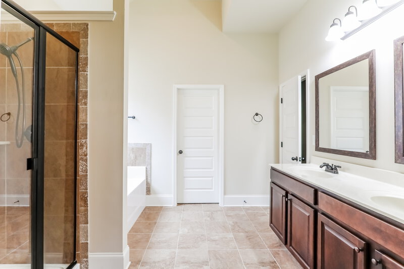 2,916/Mo, 2043 Weatherby Way Ct Dacula, GA 30019 Main Bathroom View