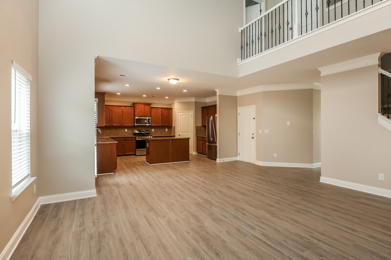 4,220/Mo, 3595 Fallen Oak Ln Buford, GA 30519 Living Room View 2