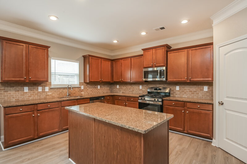4,220/Mo, 3595 Fallen Oak Ln Buford, GA 30519 Kitchen View