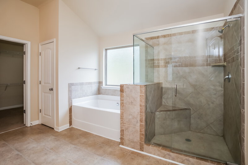 2,520/Mo, 128 Cleburne Pl Acworth, GA 30101 Main Bathroom View 3