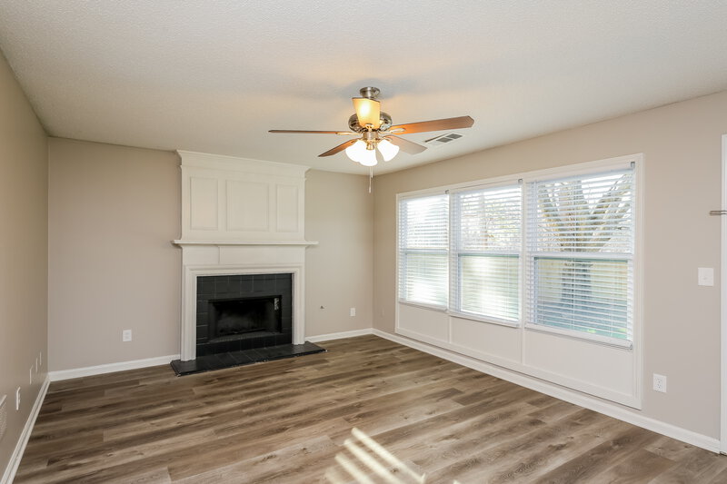 2,820/Mo, 4150 Ancroft Cir Norcross, GA 30092 Family Room View