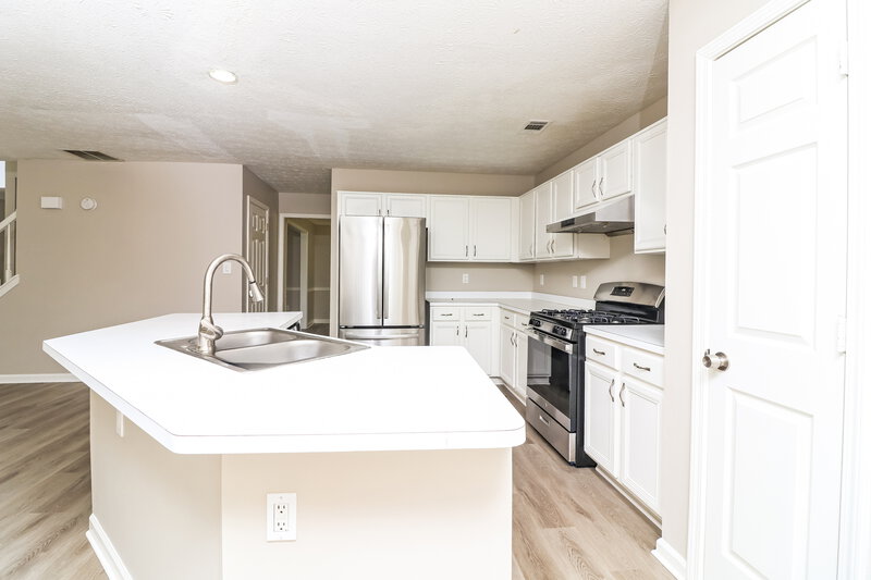 3,960/Mo, 2915 Dogwood Creek Pkwy Duluth, GA 30096 Kitchen View