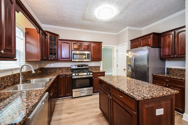 2,985/Mo, 2105 Caneridge Dr SW Marietta, GA 30064 Kitchen View 2