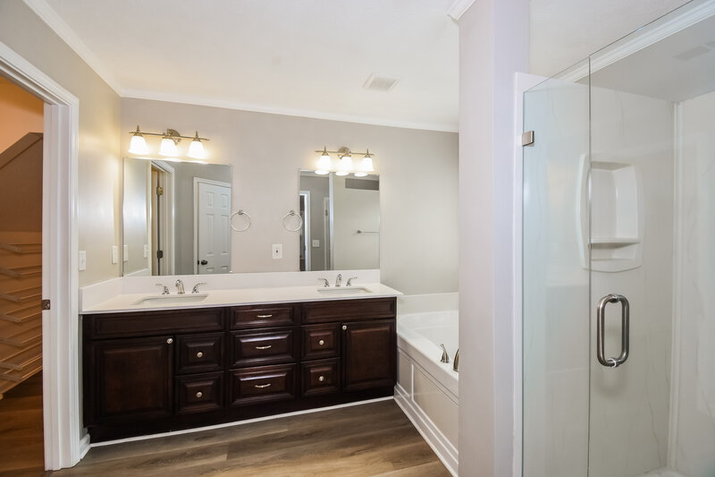 2,985/Mo, 2105 Caneridge Dr SW Marietta, GA 30064 Main Bathroom View