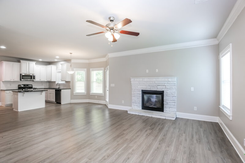 2,580/Mo, 5625 Waylon Trl Cumming, GA 30028 Living Room View