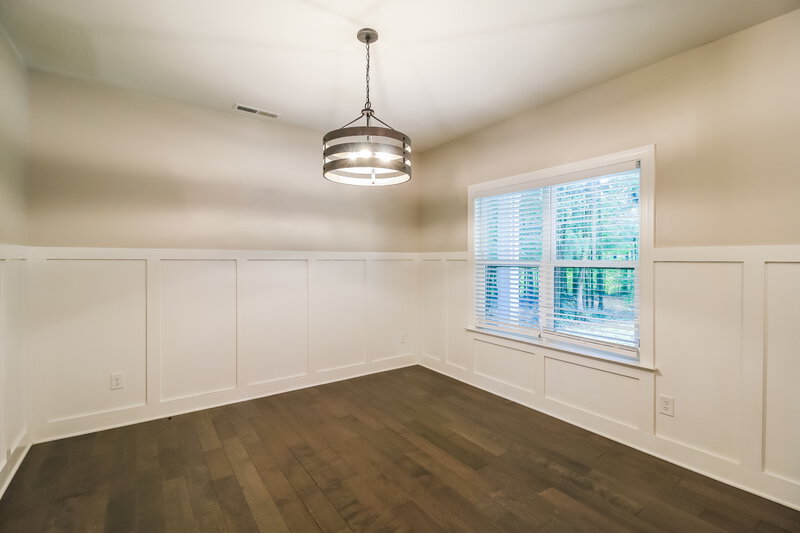 2,560/Mo, 102 Peyton Ct Senoia, GA 30276 Living Room View 2
