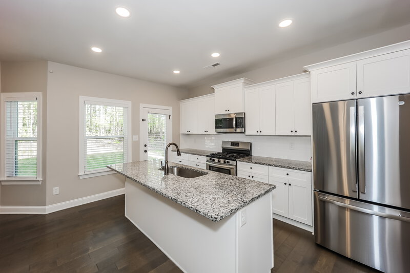 3,770/Mo, 102 Peyton Ct Senoia, GA 30276 Kitchen View