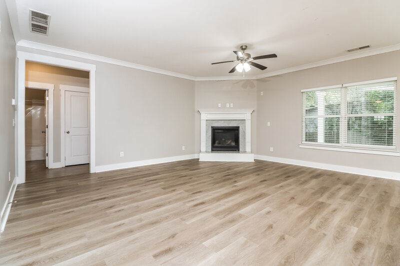 2,935/Mo, 2501 Kolb Manor Cir SW Marietta, GA 30008 Living Room View