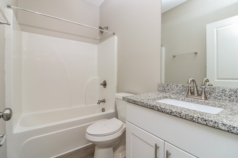 2,935/Mo, 2501 Kolb Manor Cir SW Marietta, GA 30008 Bathroom View 3