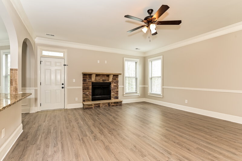 3,780/Mo, 2935 Lacy Ln Lithonia, GA 30038 Living Room View