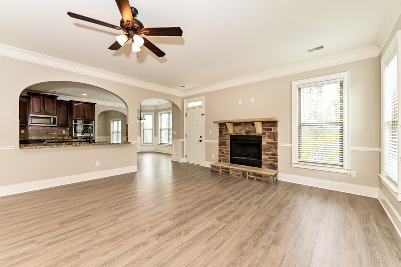 3,780/Mo, 2935 Lacy Ln Lithonia, GA 30038 Living Room View 2