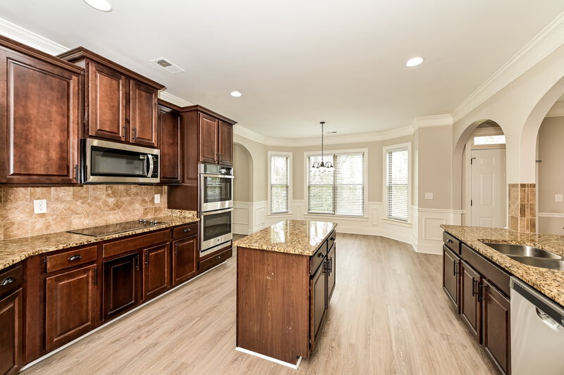 3,780/Mo, 2935 Lacy Ln Lithonia, GA 30038 Kitchen View 2