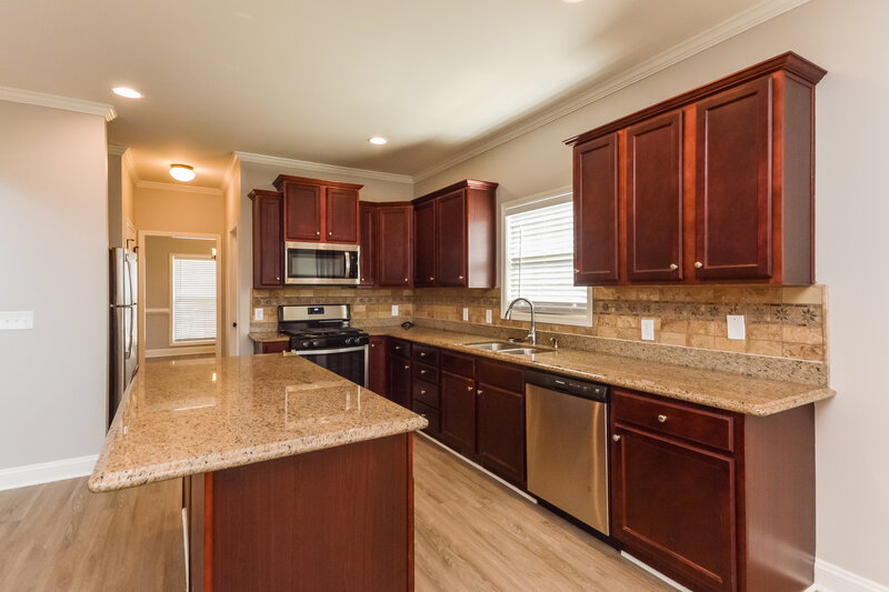 5,010/Mo, 90 Riverstone Dr Covington, GA 30014 Kitchen View