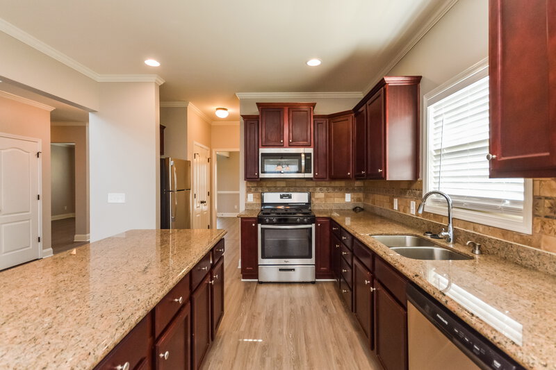 5,010/Mo, 90 Riverstone Dr Covington, GA 30014 Kitchen View 2