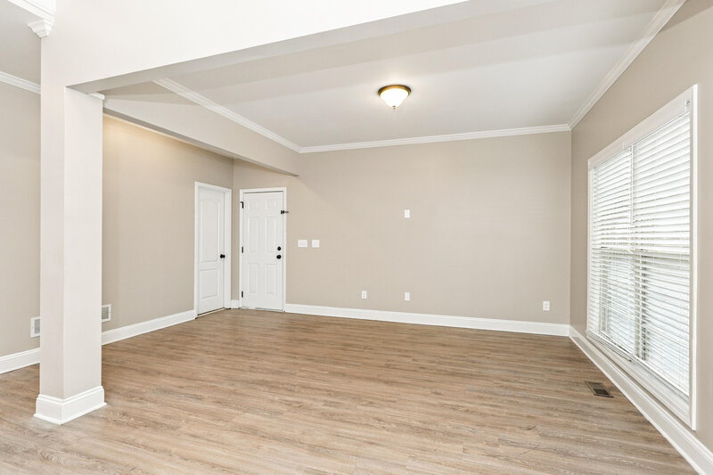 2,985/Mo, 90 Riverstone Dr Covington, GA 30014 Sitting Room View