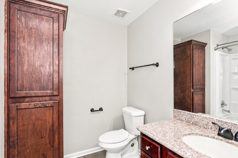 2,985/Mo, 90 Riverstone Dr Covington, GA 30014 Bathroom View 2