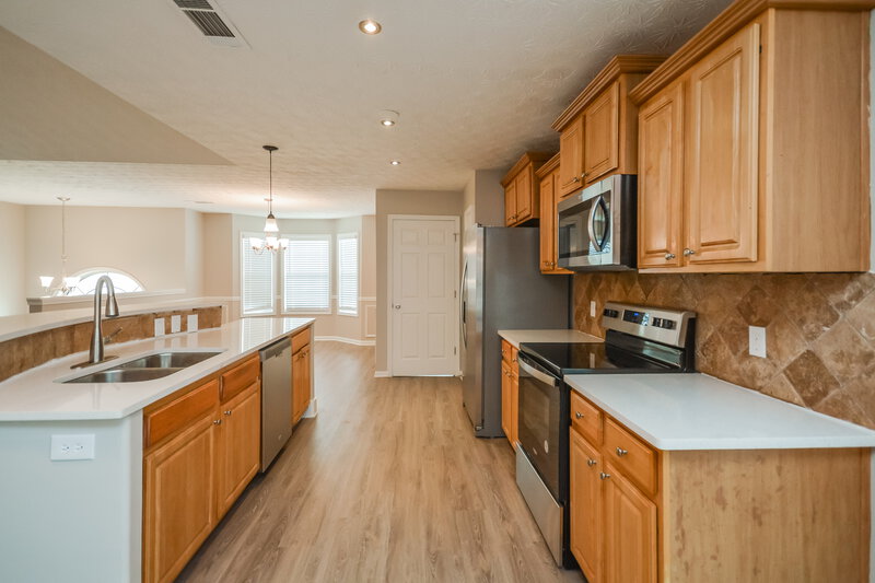 2,360/Mo, 195 Trelawney Dr Covington, GA 30016 Kitchen View 2