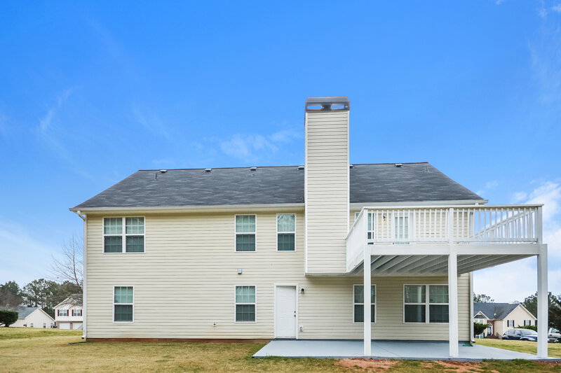 2,360/Mo, 195 Trelawney Dr Covington, GA 30016 Rear View