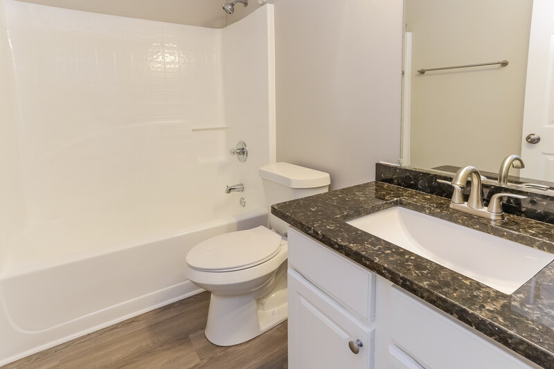 2,370/Mo, 1777 Brandemere Dr Austell, GA 30168 Bathroom View