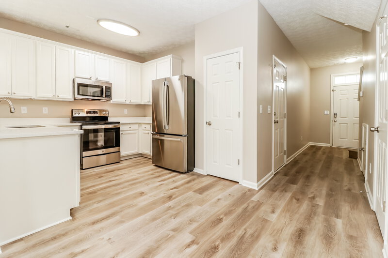 2,185/Mo, 4399 Stone Gate Way East Point, GA 30344 Kitchen View