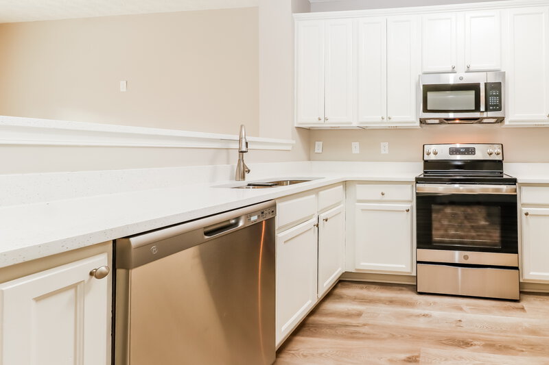 2,185/Mo, 4399 Stone Gate Way East Point, GA 30344 Kitchen View 2