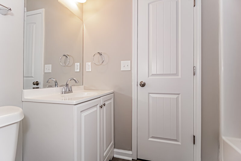 2,605/Mo, 409 Copper Ridge Dr Loganville, GA 30052 Bathroom View 2