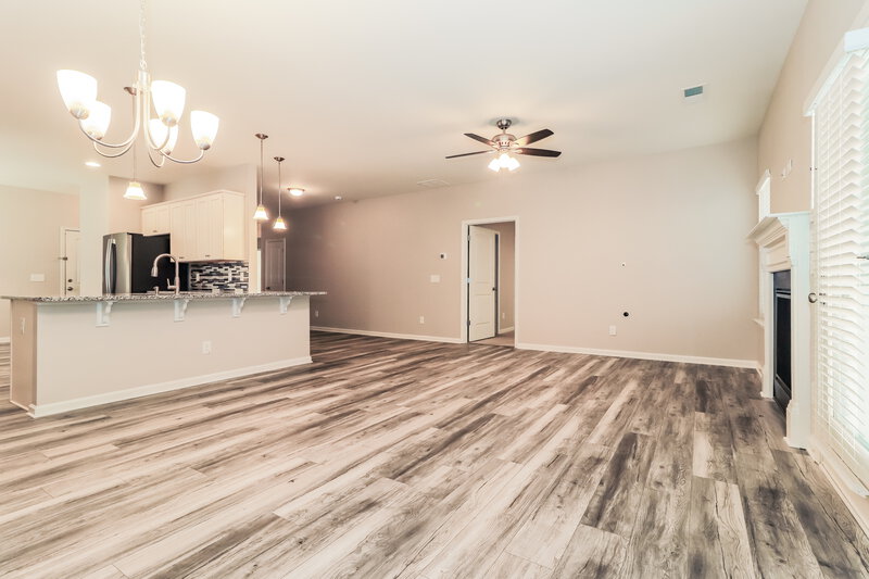 1,705/Mo, 403 Willow Ct Rockmart, GA 30153 Living Room View 2