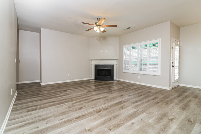1,965/Mo, 371 Stable View Loop Dallas, GA 30132 Living Room View 2