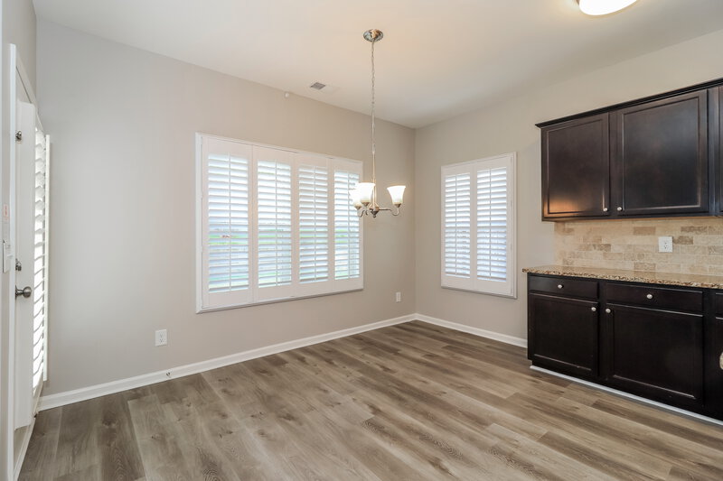 2,150/Mo, 371 Stable View Loop Dallas, GA 30132 Dining Room View