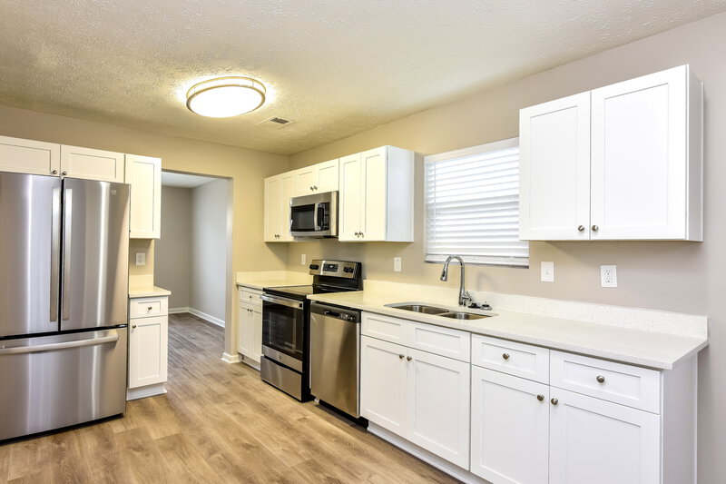 1,920/Mo, 6427 Alford Cir Lithonia, GA 30058 Kitchen View