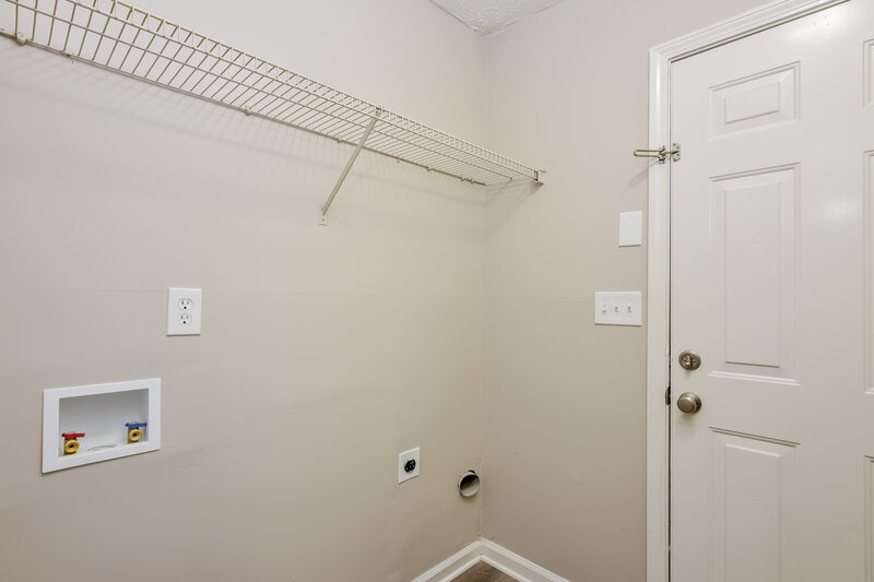 1,920/Mo, 6427 Alford Cir Lithonia, GA 30058 Walk In Closet View