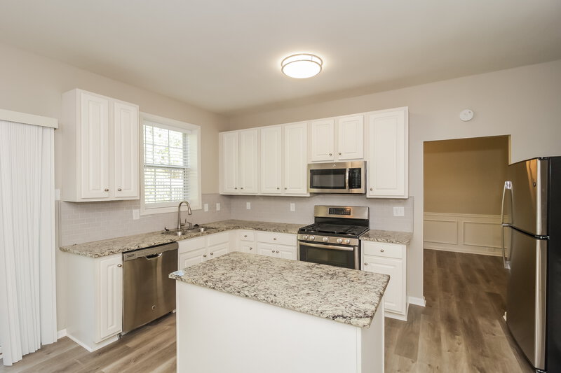 2,645/Mo, 428 Holland Springs Dr Powder Springs, GA 30127 Kitchen View 2