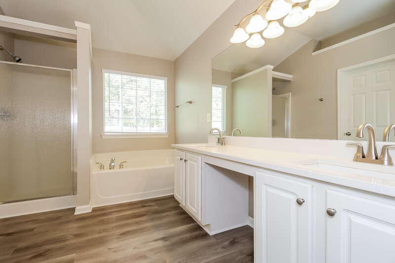 2,645/Mo, 428 Holland Springs Dr Powder Springs, GA 30127 Main Bathroom View