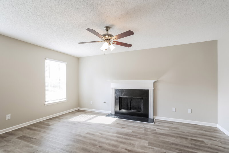 1,960/Mo, 3701 Tackett Rd Douglasville, GA 30135 Living Room View 2