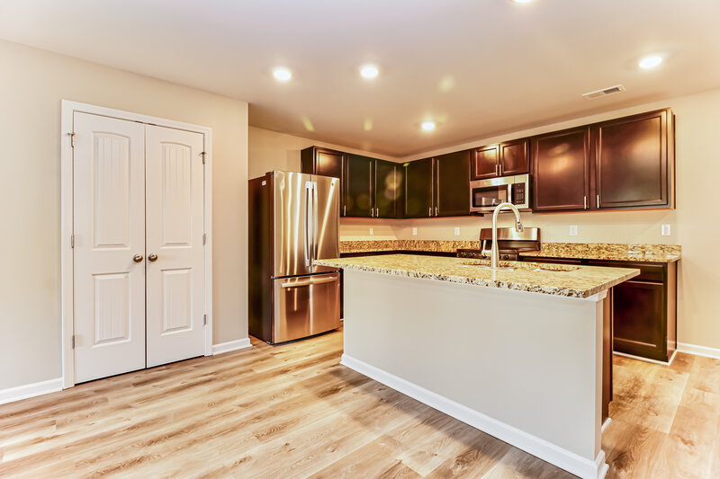 2,365/Mo, 11994 Guelph Cir Hampton, GA 30228 Dining Room View 2