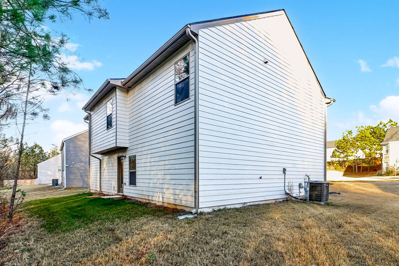 2,365/Mo, 11994 Guelph Cir Hampton, GA 30228 Rear View